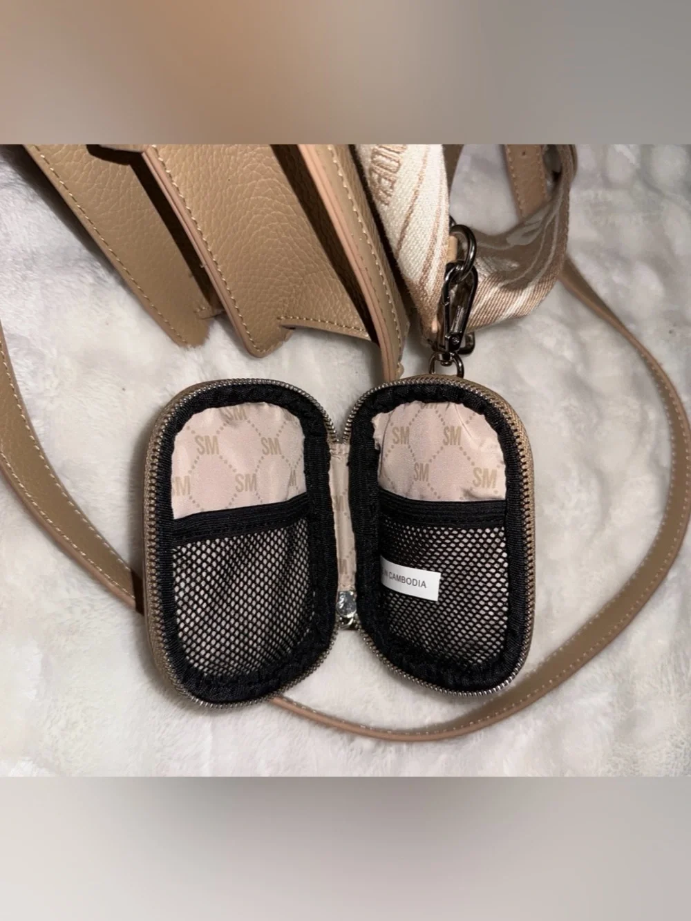Steve Madden timeless taupe tote crossbody